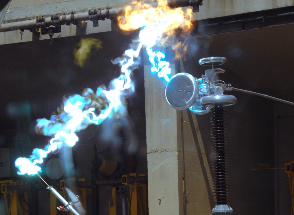 Laboratório de Alta Potência - Chave de Aterramento